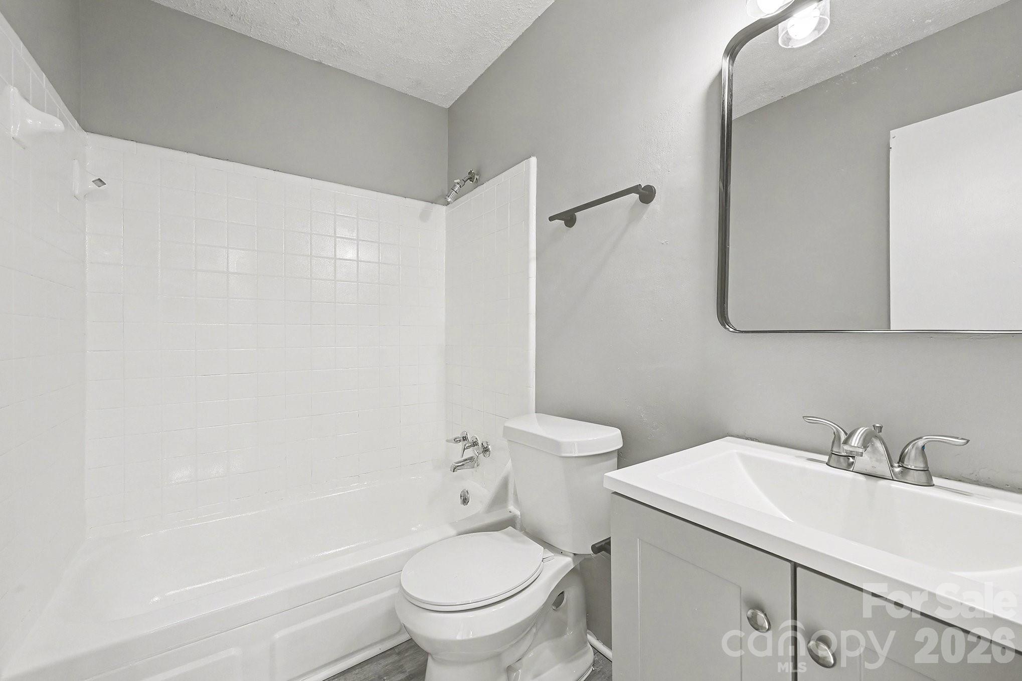 Four Seasons - Residential