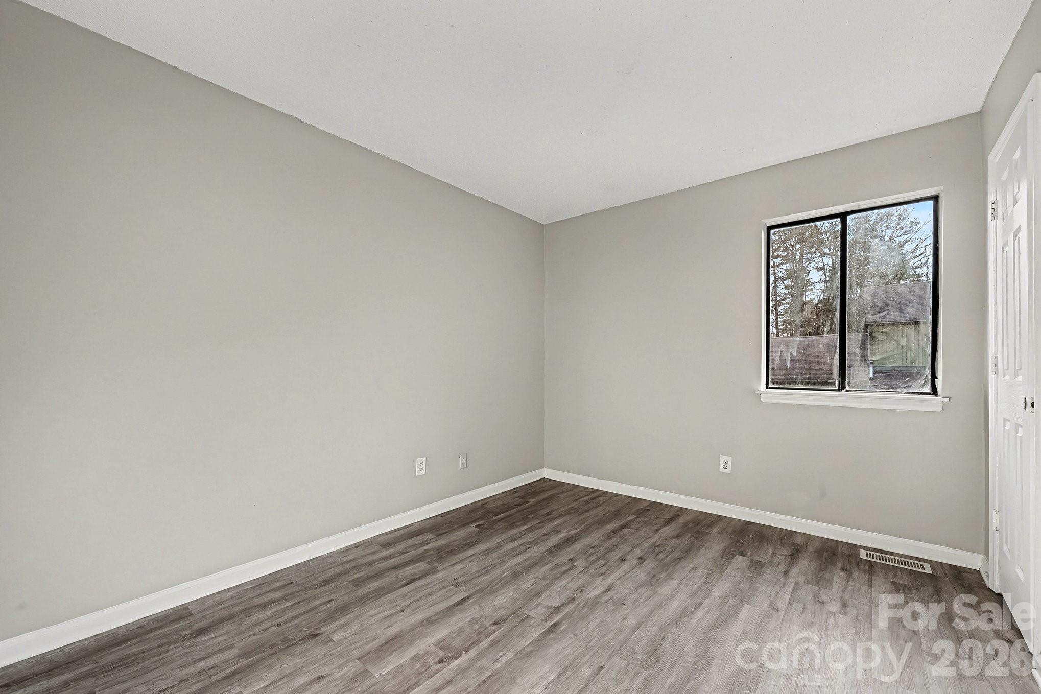 Four Seasons - Residential