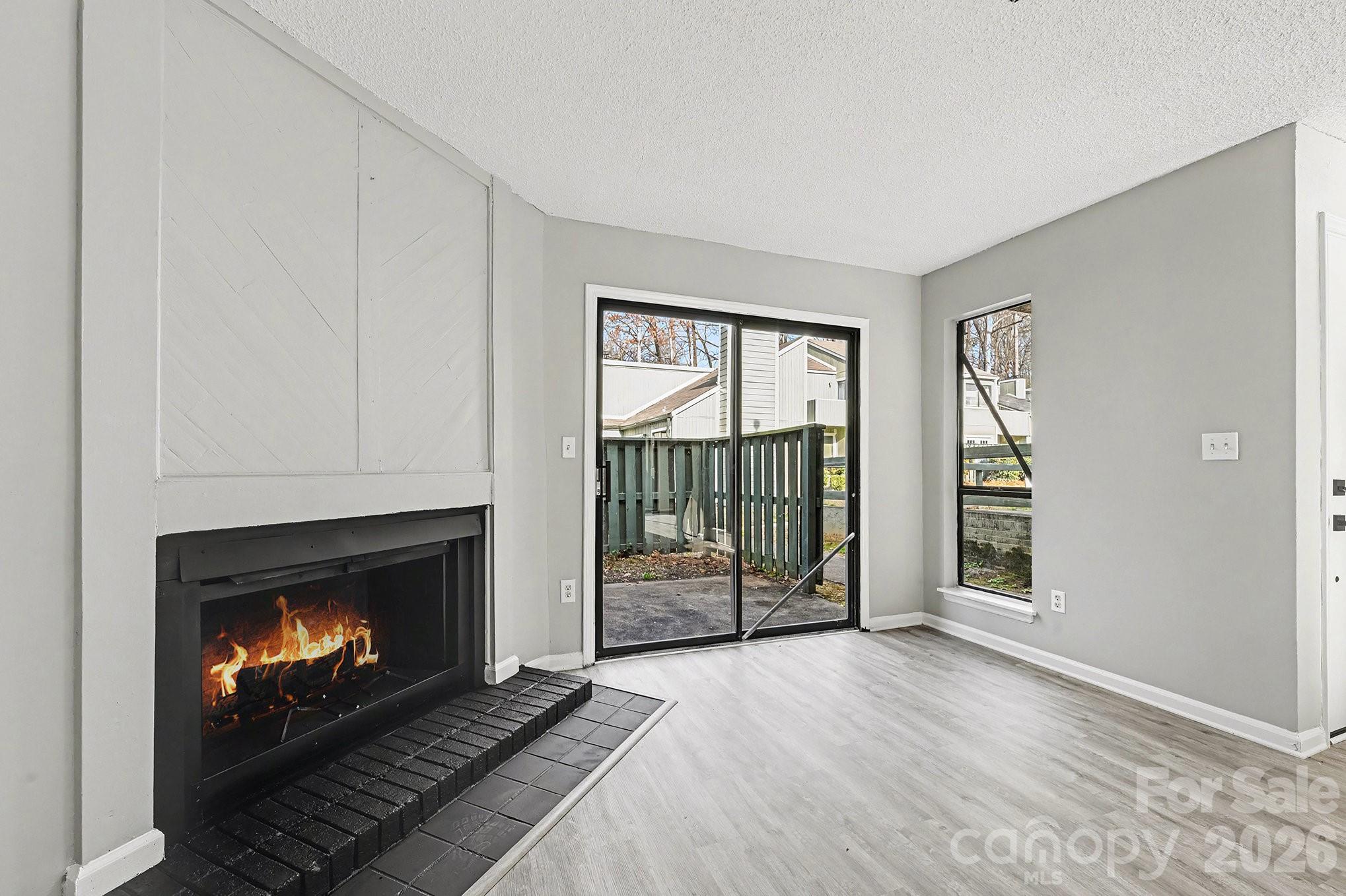 Four Seasons - Residential