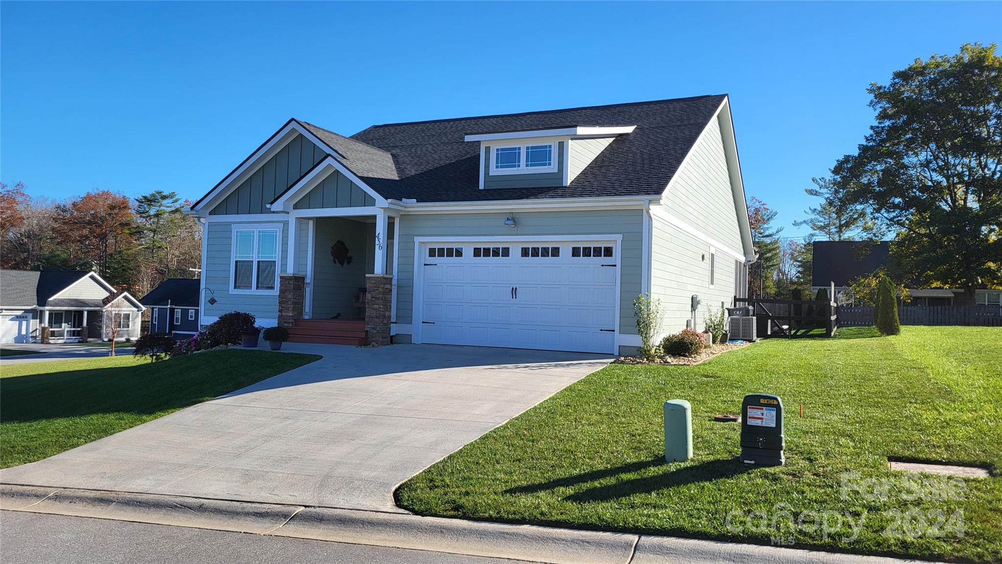 The Cottages at Windy Knoll - Residential