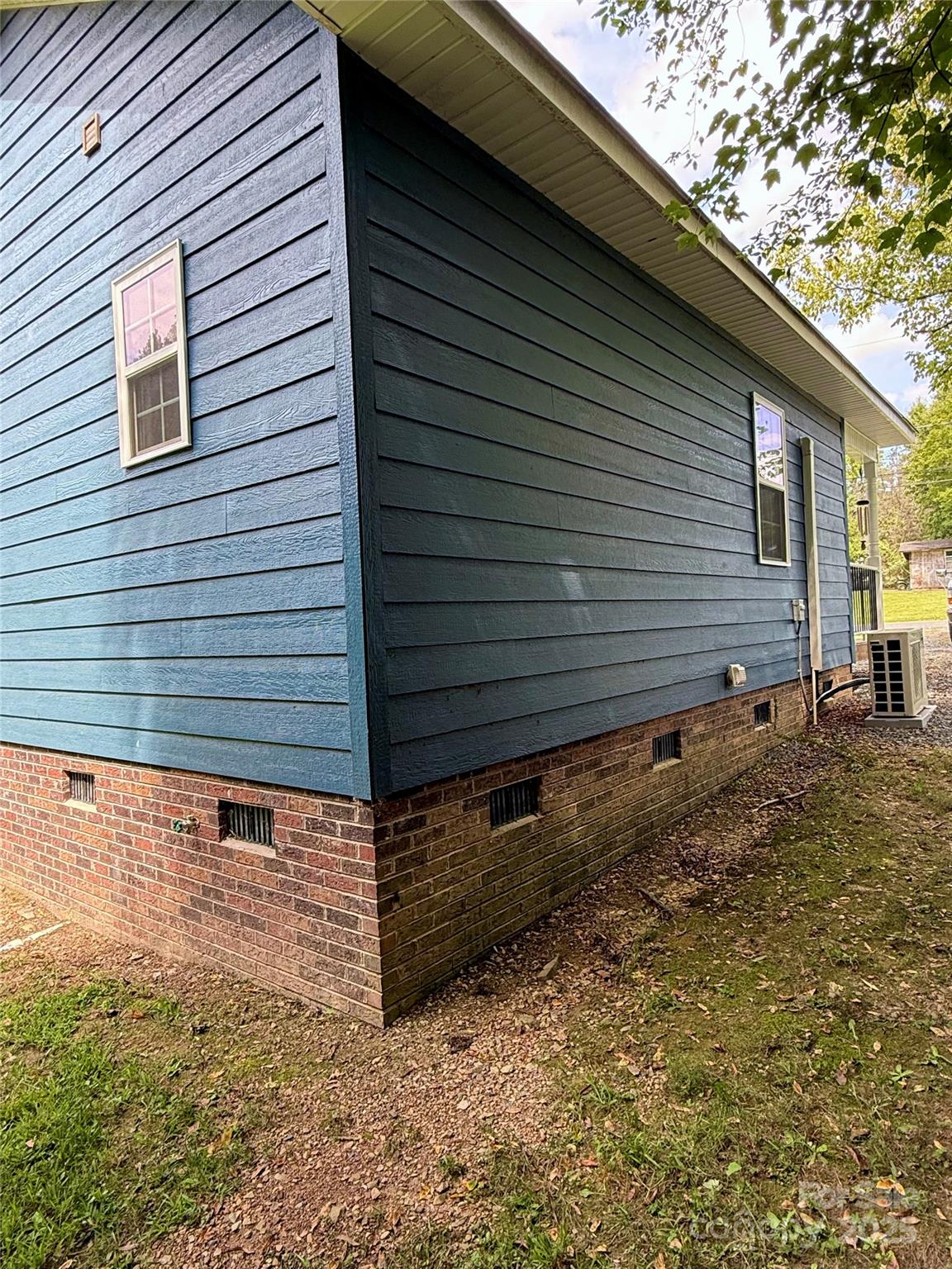 921 N Long Street Extension