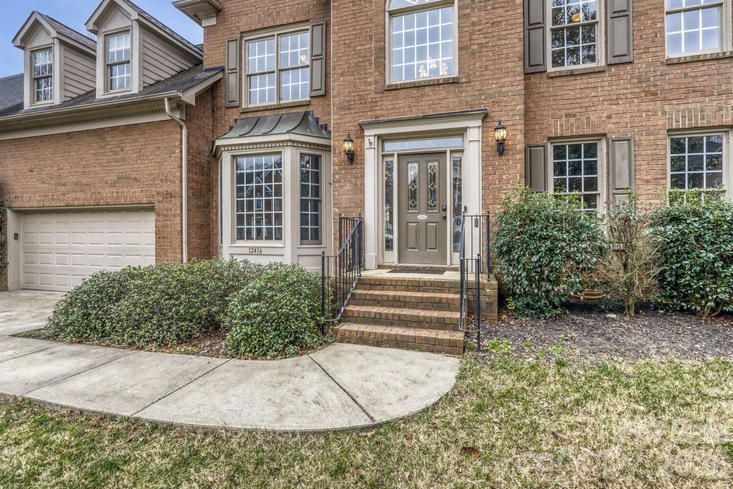 12416 Sylvan Oak Way