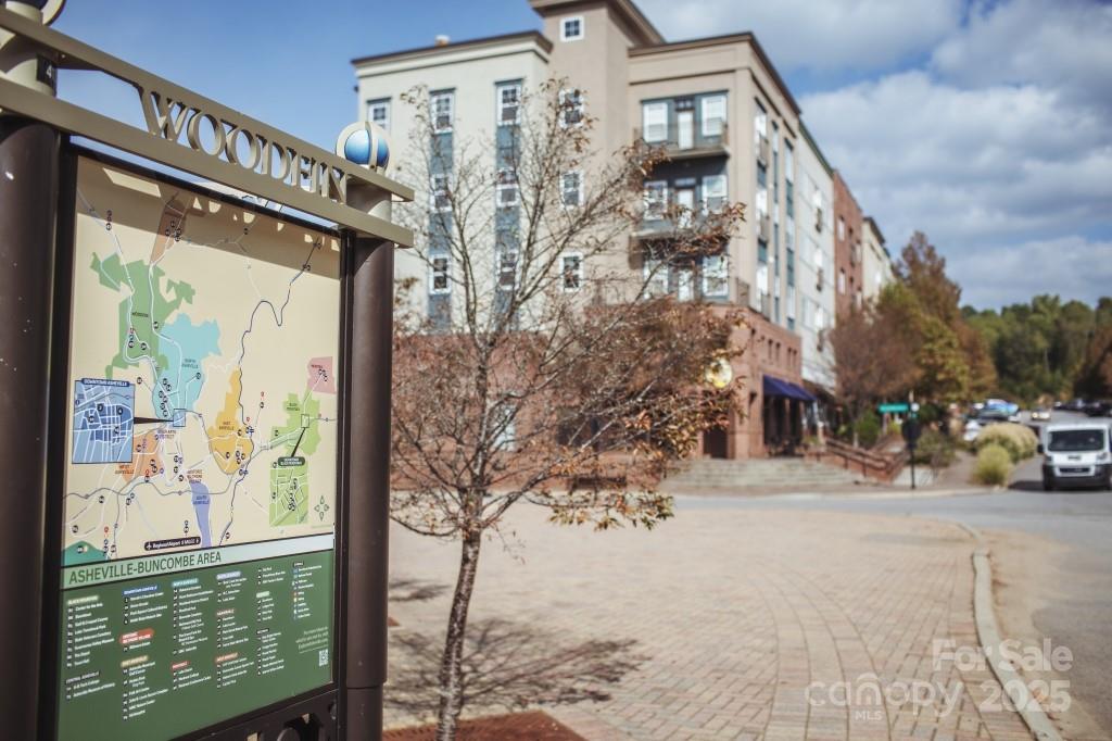 Reynolds Mountain Villas - Residential