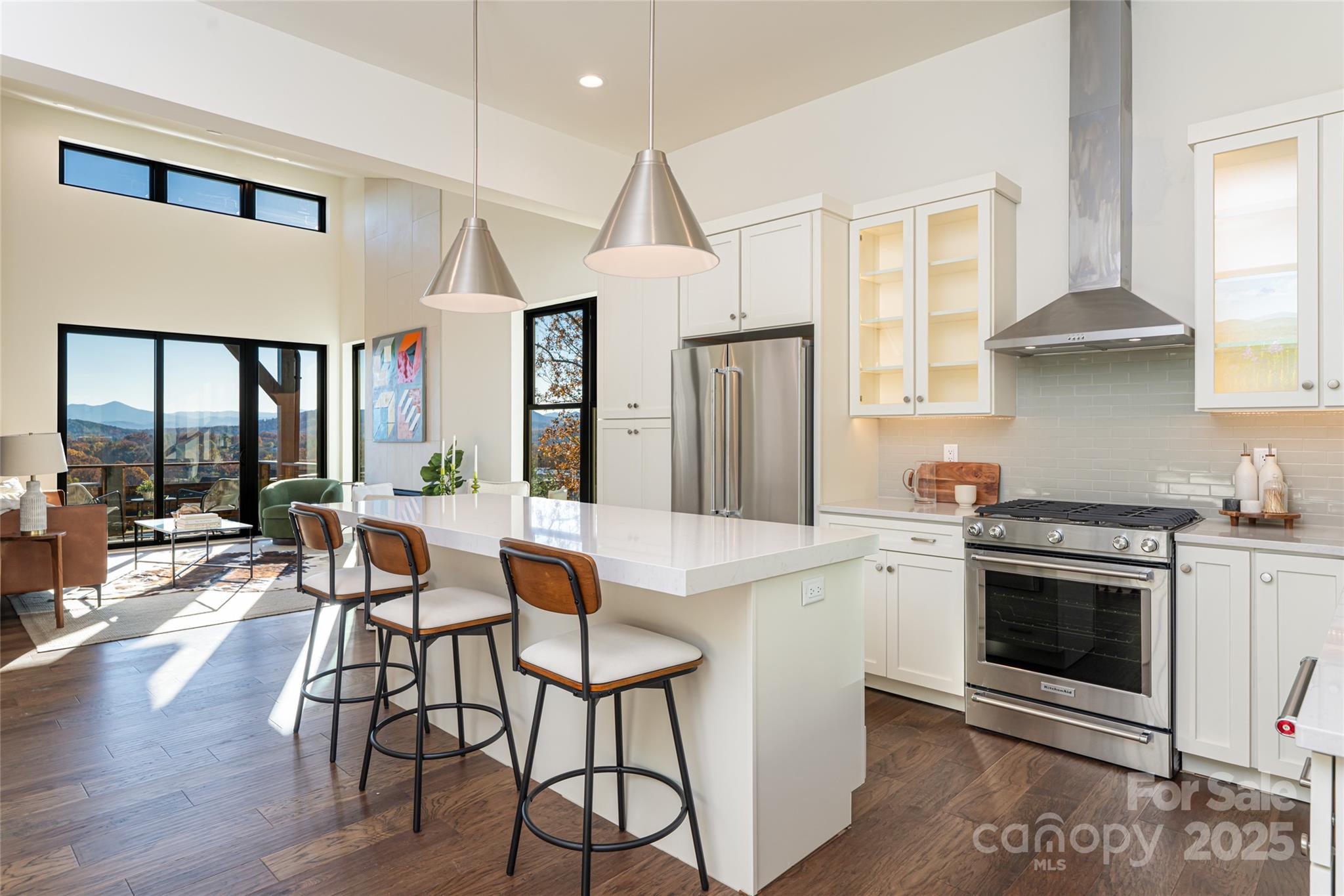 Reynolds Mountain Villas - Residential