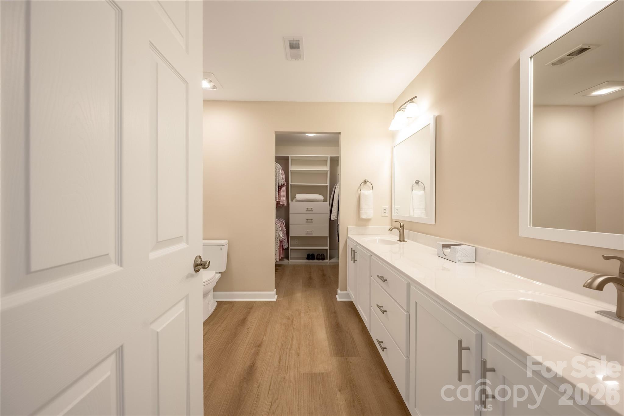 Ridge Road Villa - Residential