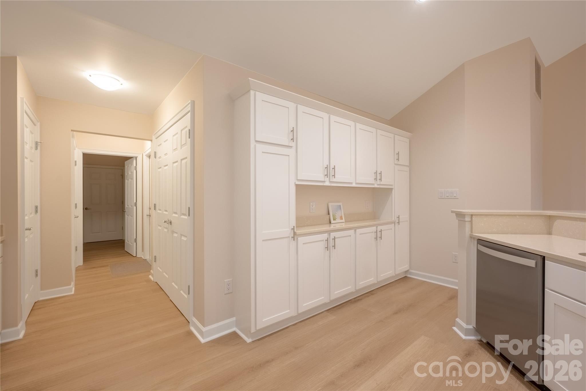 Ridge Road Villa - Residential