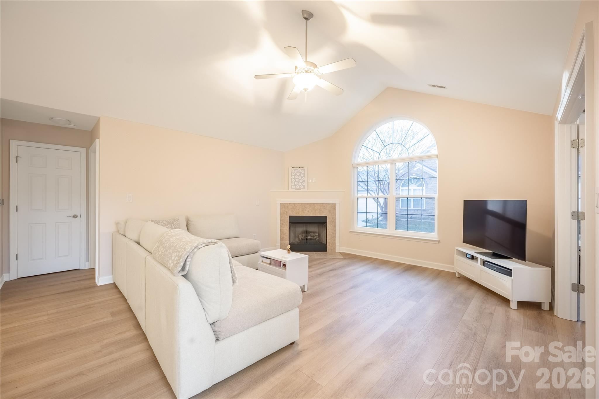 Ridge Road Villa - Residential