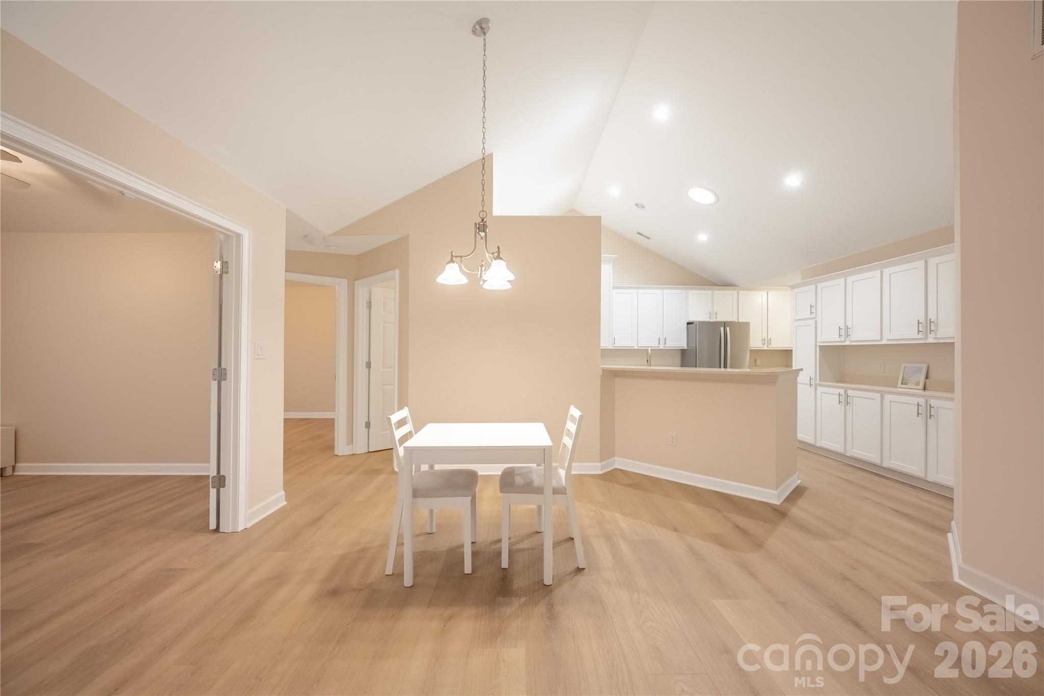 Ridge Road Villa - Residential