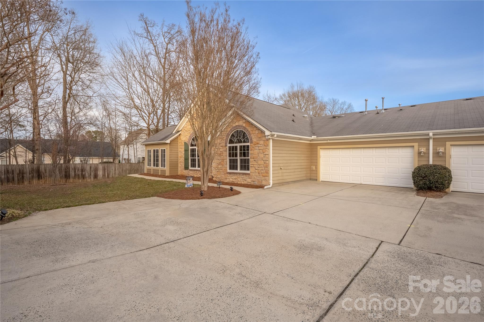 Ridge Road Villa - Residential