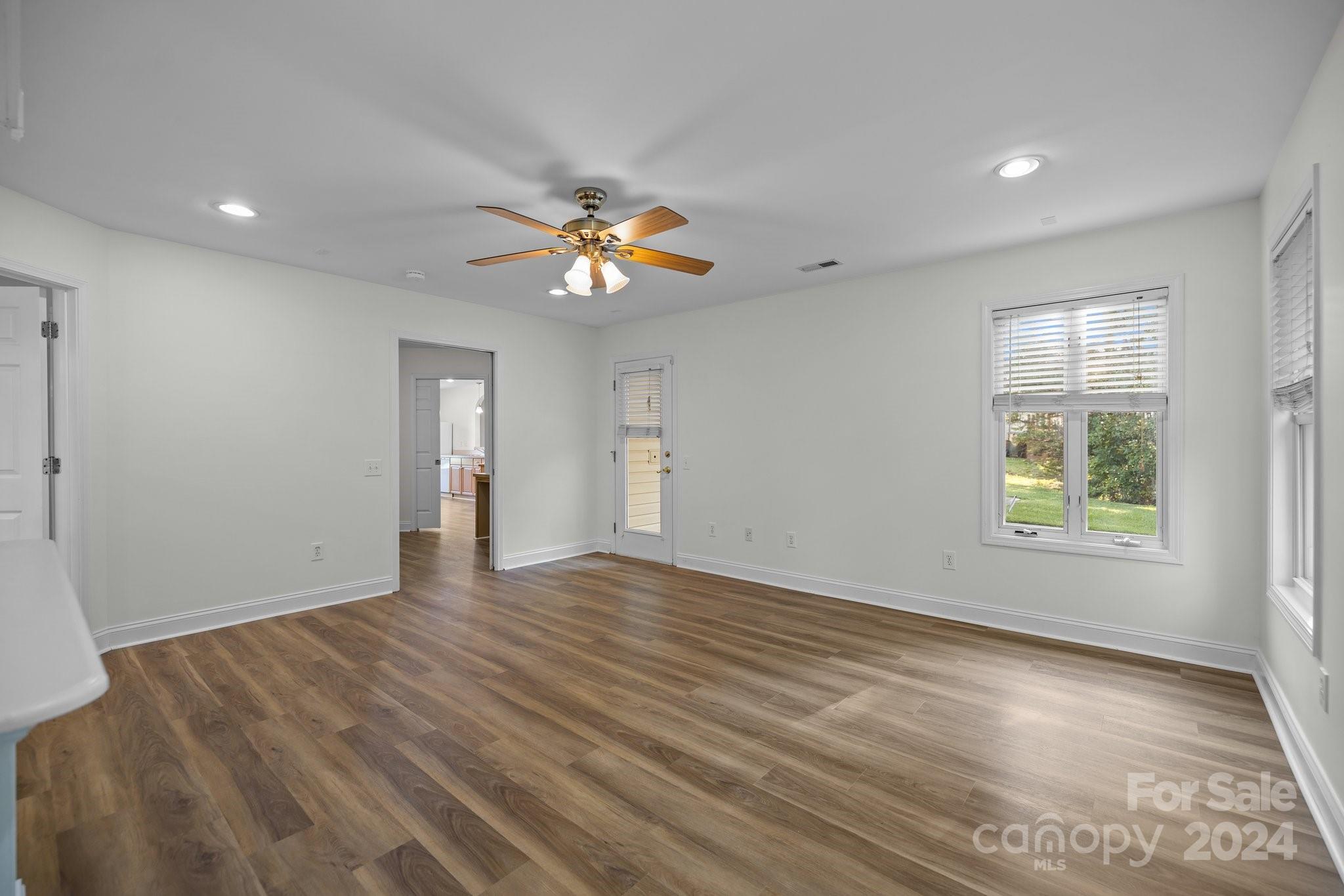 Highland Creek - Residential