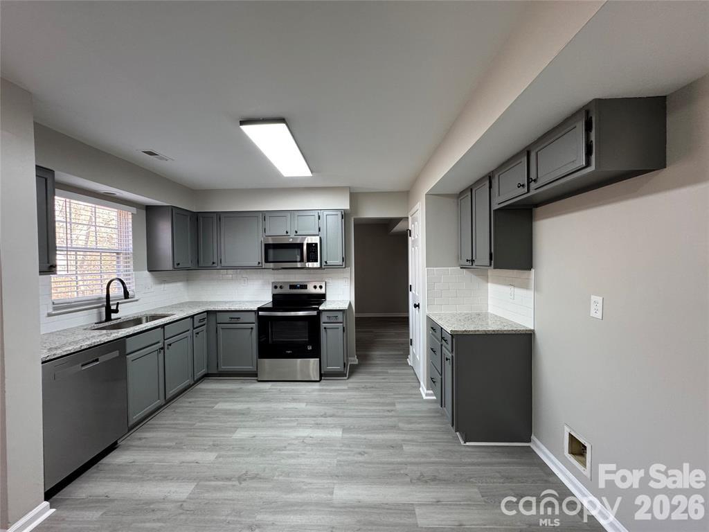 1425 Sugar Hollow Drive