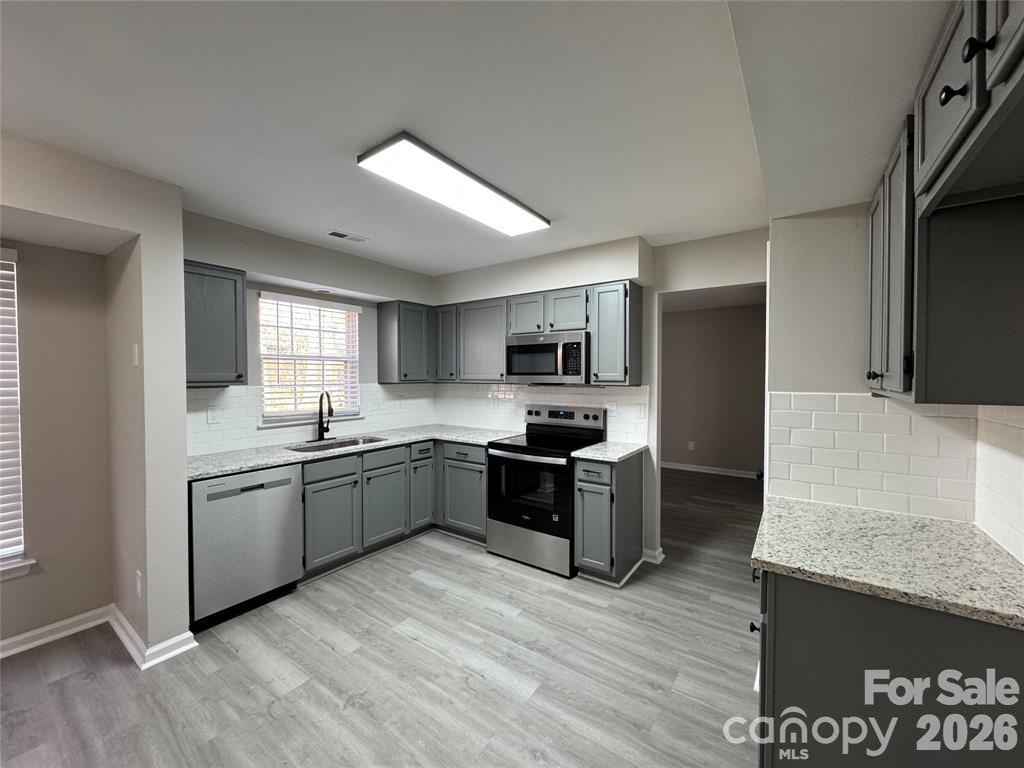 1425 Sugar Hollow Drive