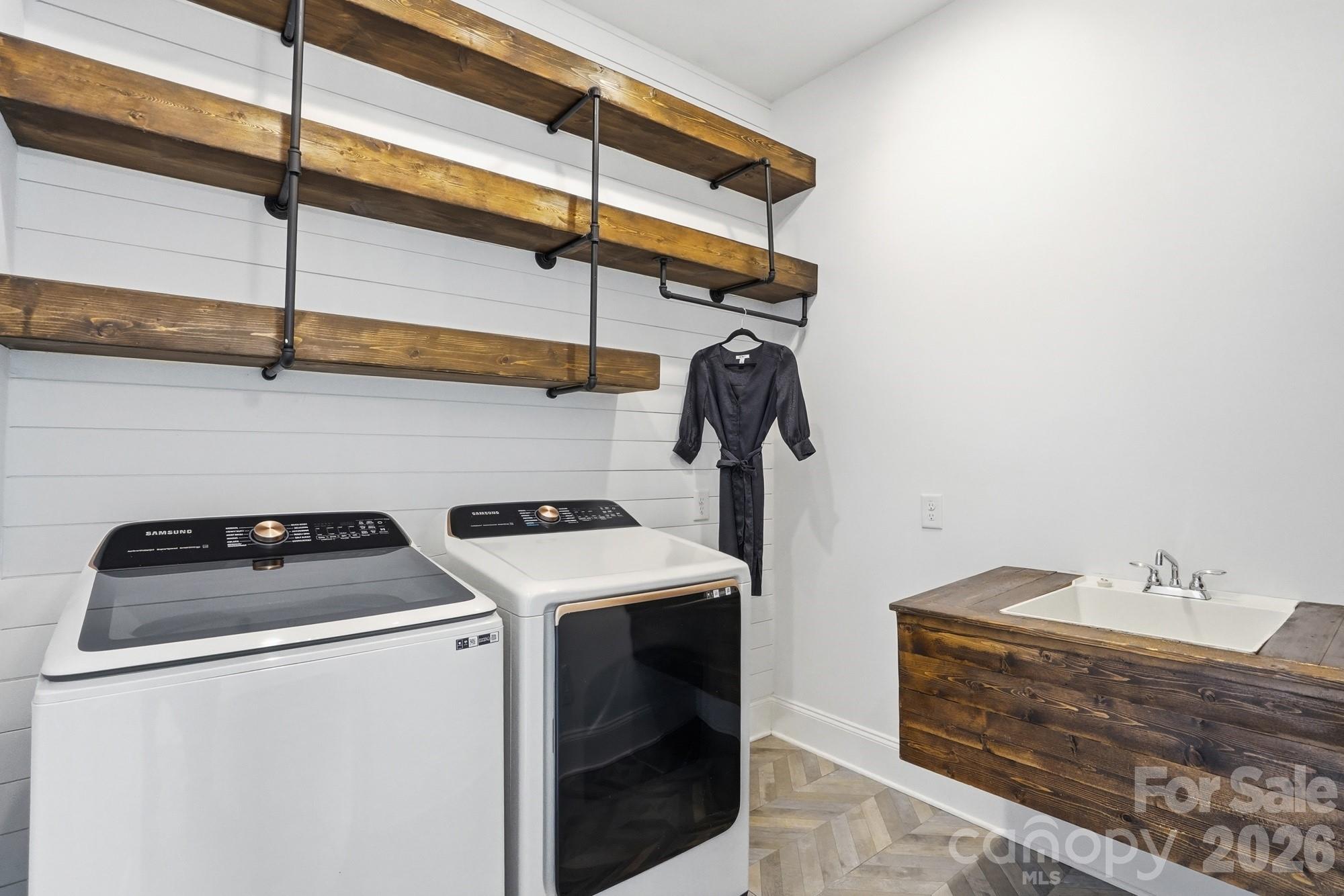 The Falls at Weddington - Residential