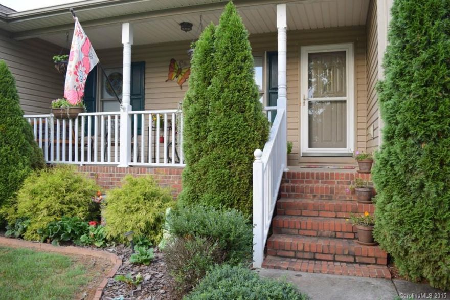 What a refreshing change to walk into a home that feels open, clean, bright & welcoming! That is just the feeling you get with this home. The rooms are spacious, the main living area is 21x28 , hardwoods throughout the entire home! You can have as many cooks as you want in the wide open kitchen. All the bedrooms are large w/ great closets, private patio area, fenced area for pets & a two car garage w/ plenty of storage. There isn't anything missing in this fabulous home; except your family!