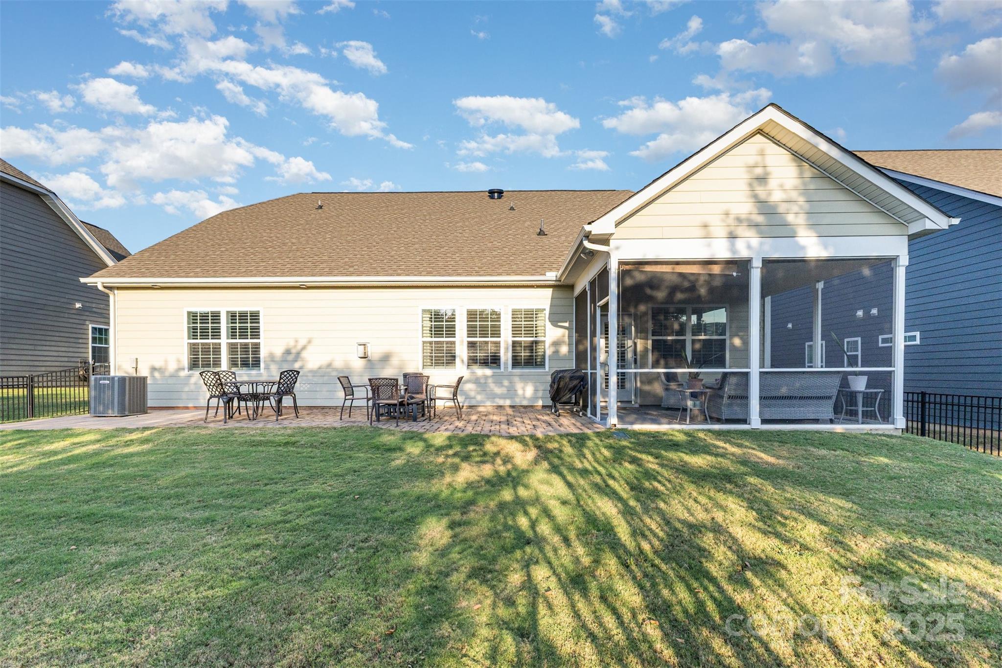 Tree Tops - Residential
