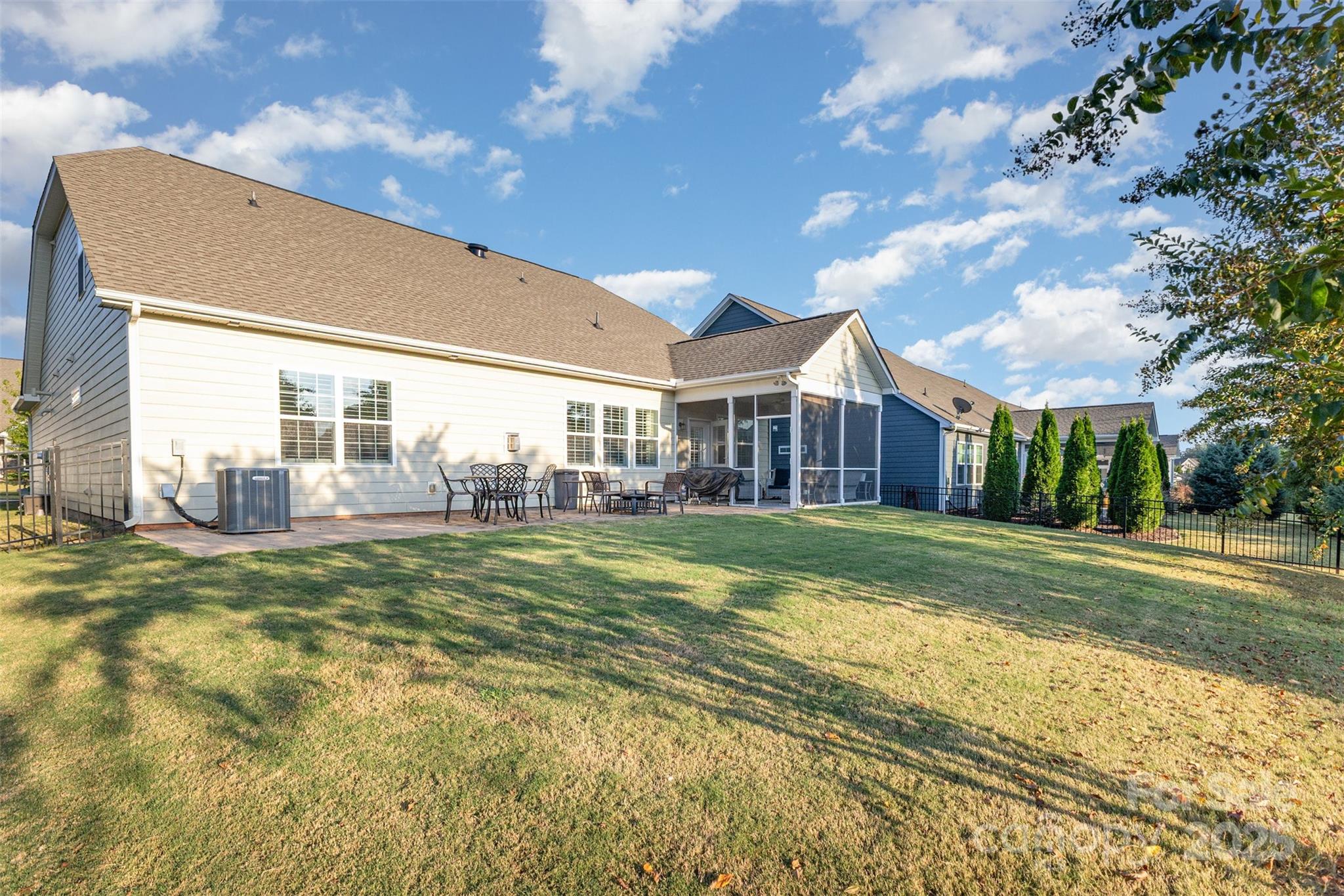 Tree Tops - Residential