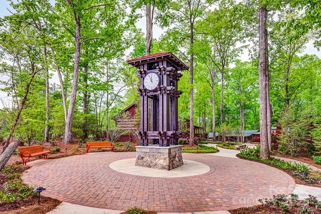 Tree Tops - Residential