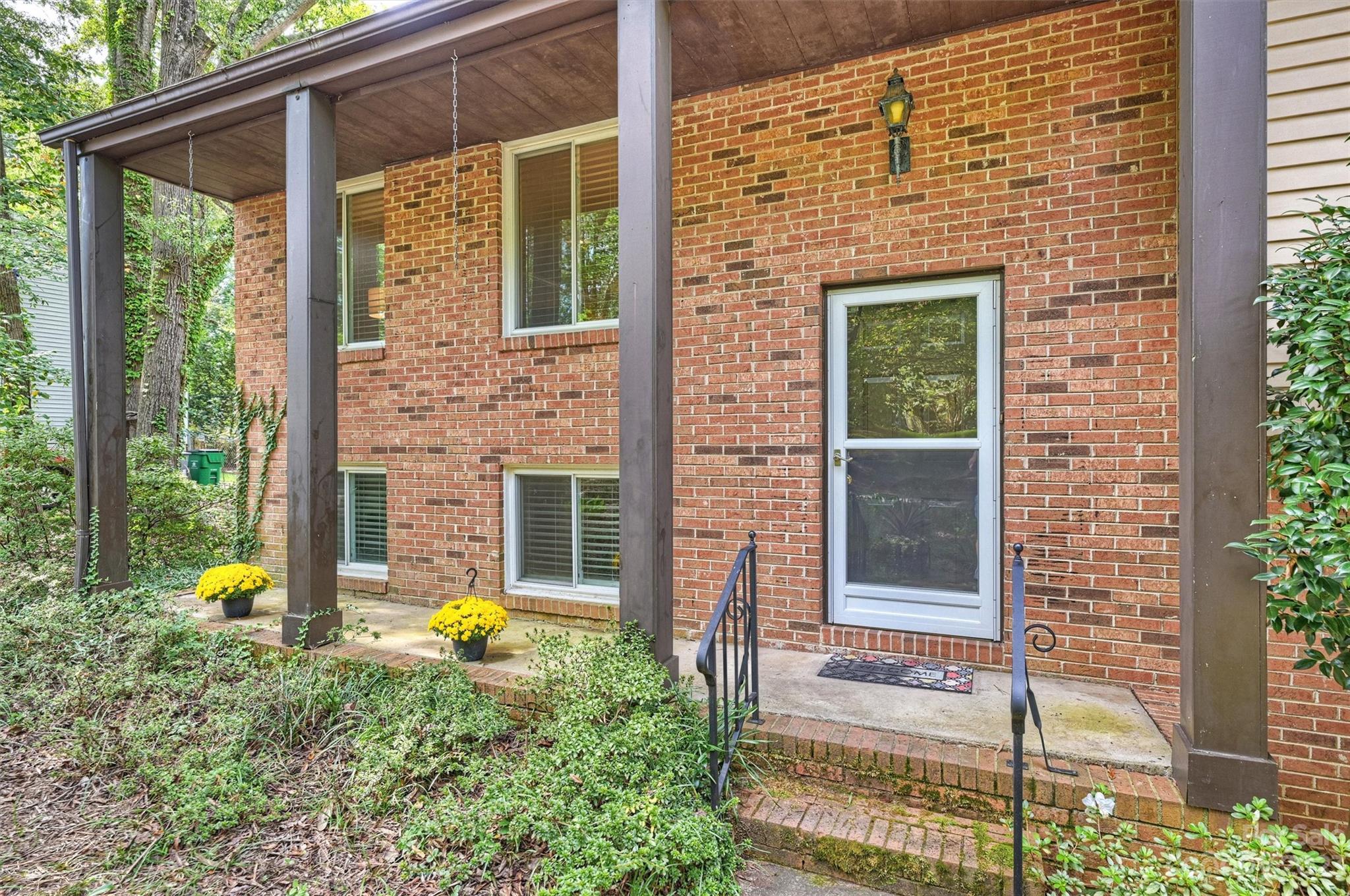 Waverly Hall - Residential