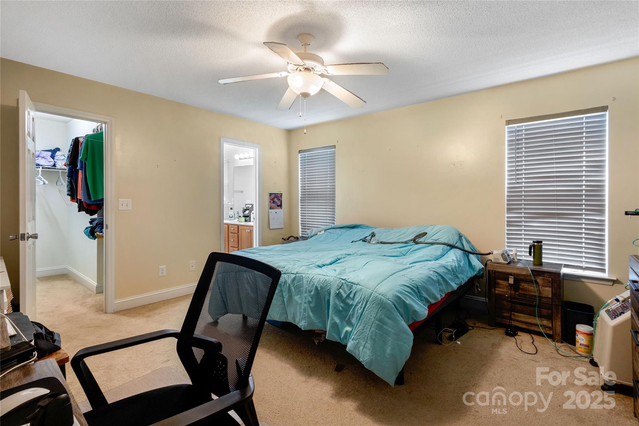 1198 E Middleton Drive