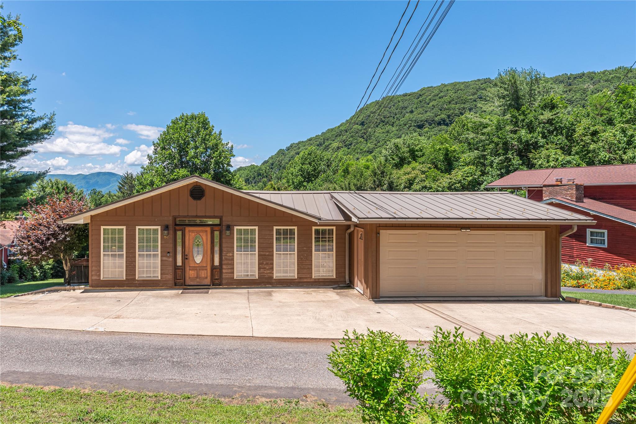 68 Thornapple Lane