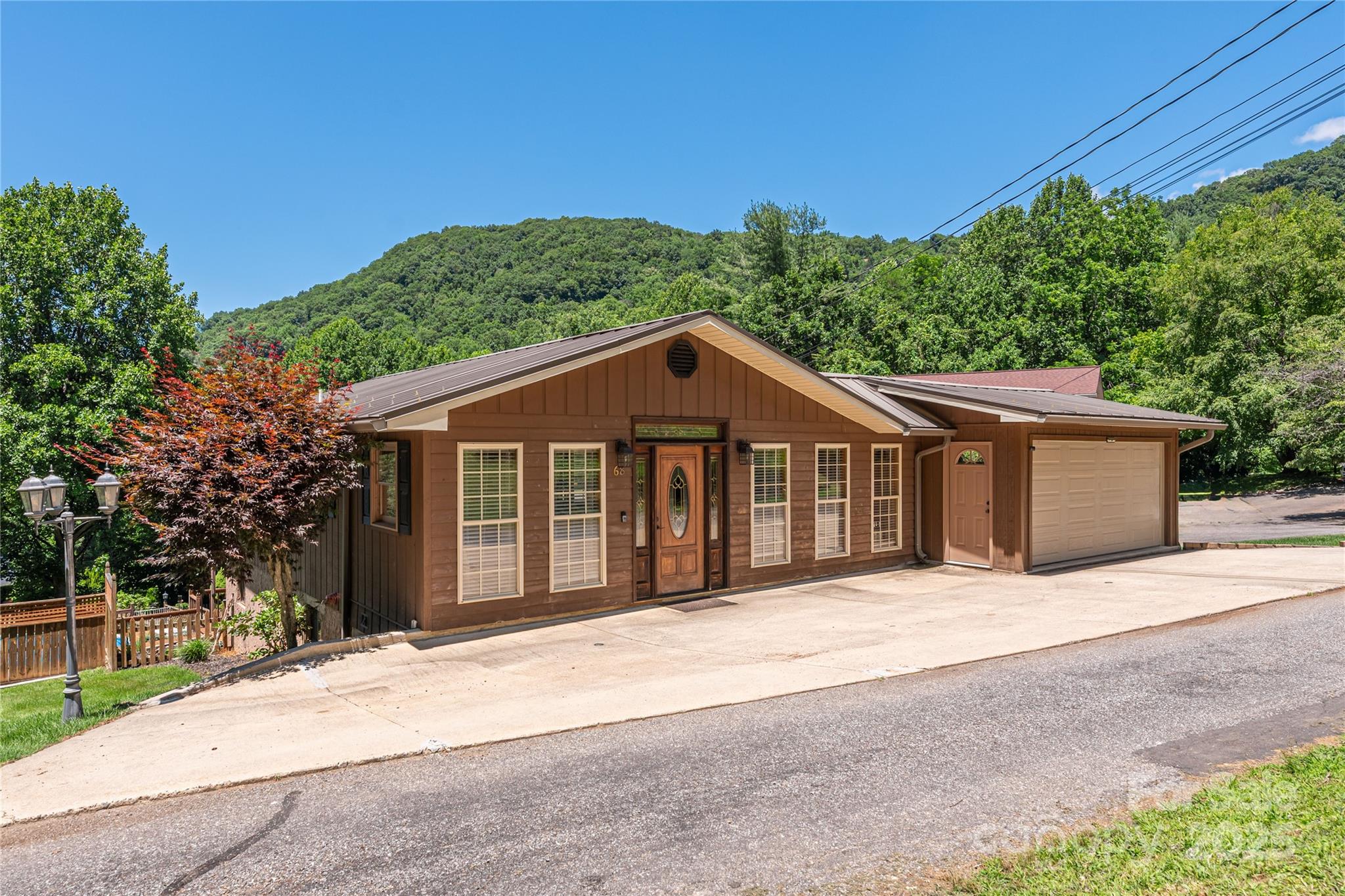 68 Thornapple Lane