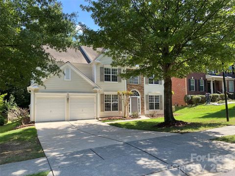 Photo of 9901 Hazelview Drive, Charlotte, NC 28277 (MLS # 4362200)