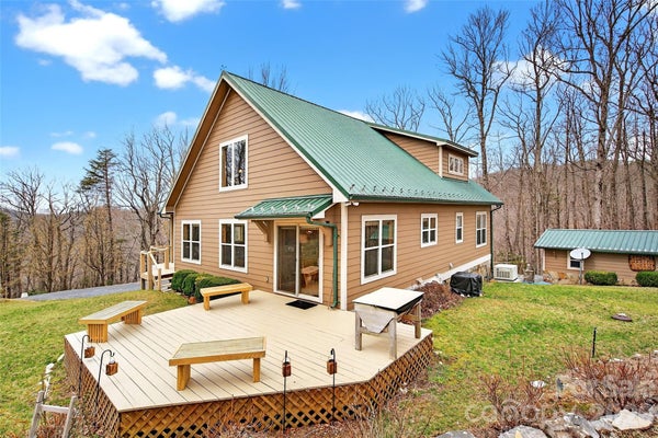 600 SASSAFRAS DR, SPRUCE PINE, NC 28777 - Image 413e89a8d78a34e5b3dc6d6cadf3b70c/613530501