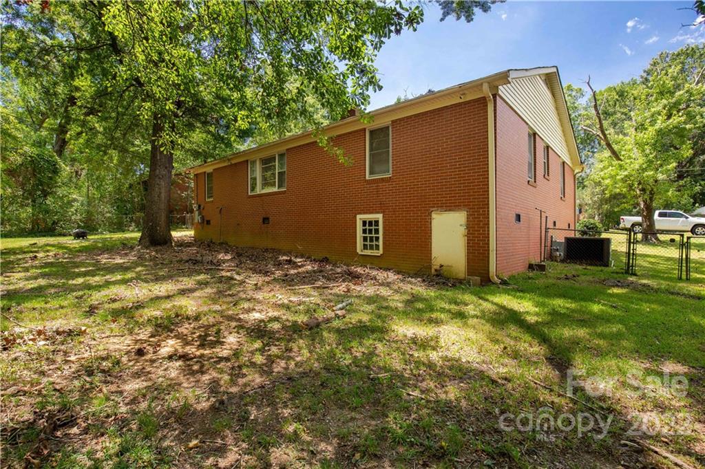 Sunny Hills - Residential