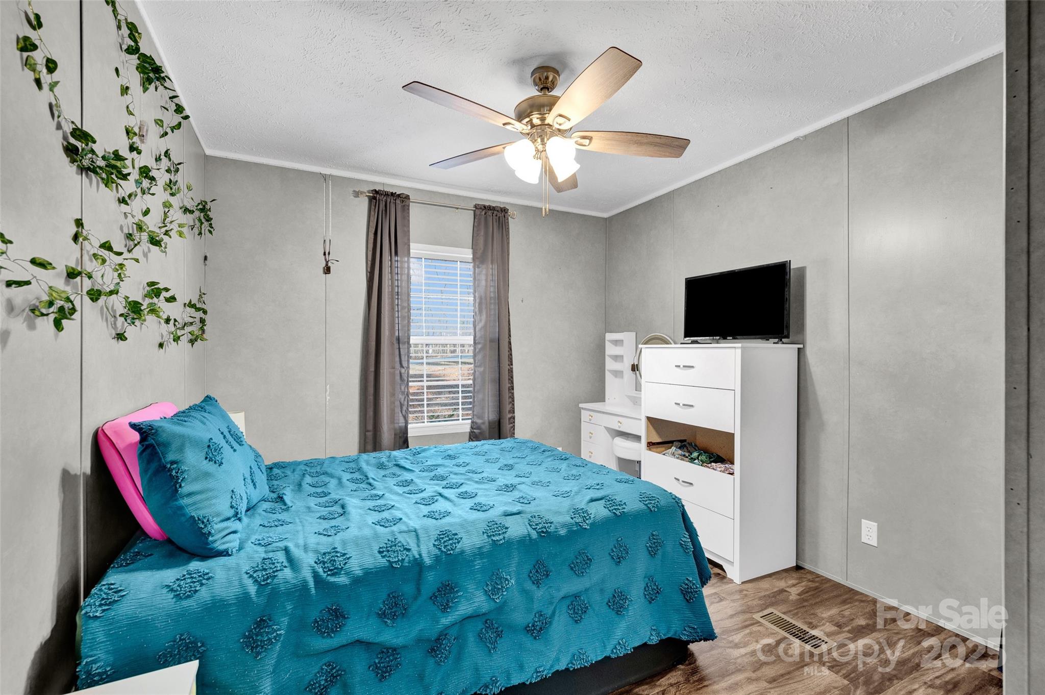 Windward Pointe - Residential