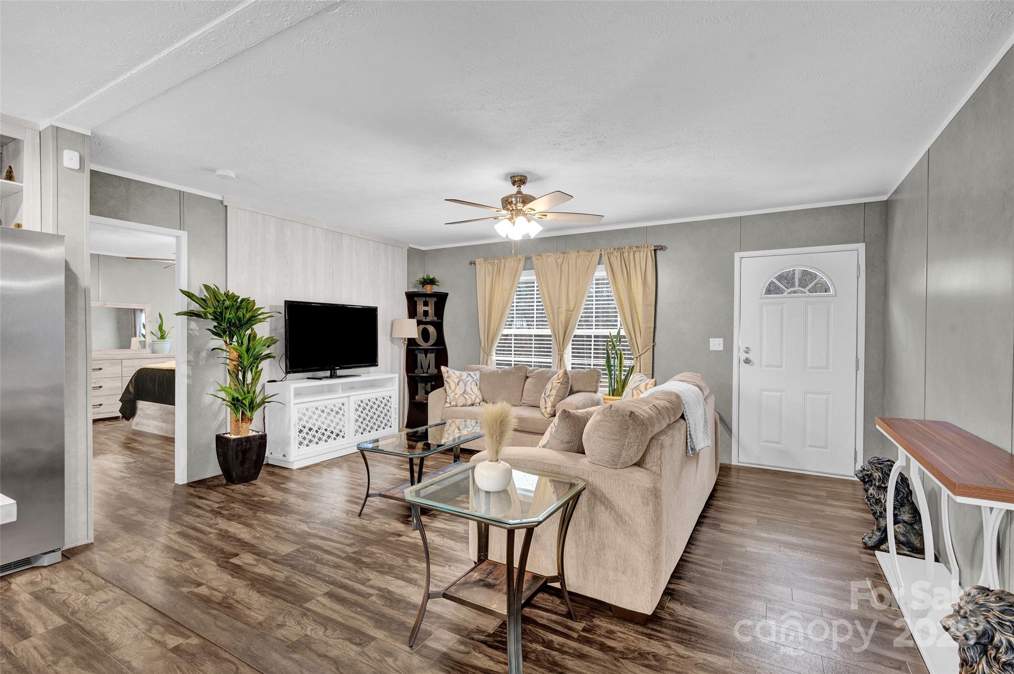 Windward Pointe - Residential