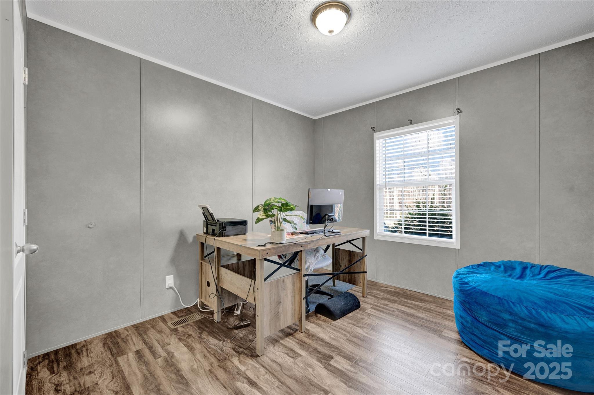 Windward Pointe - Residential