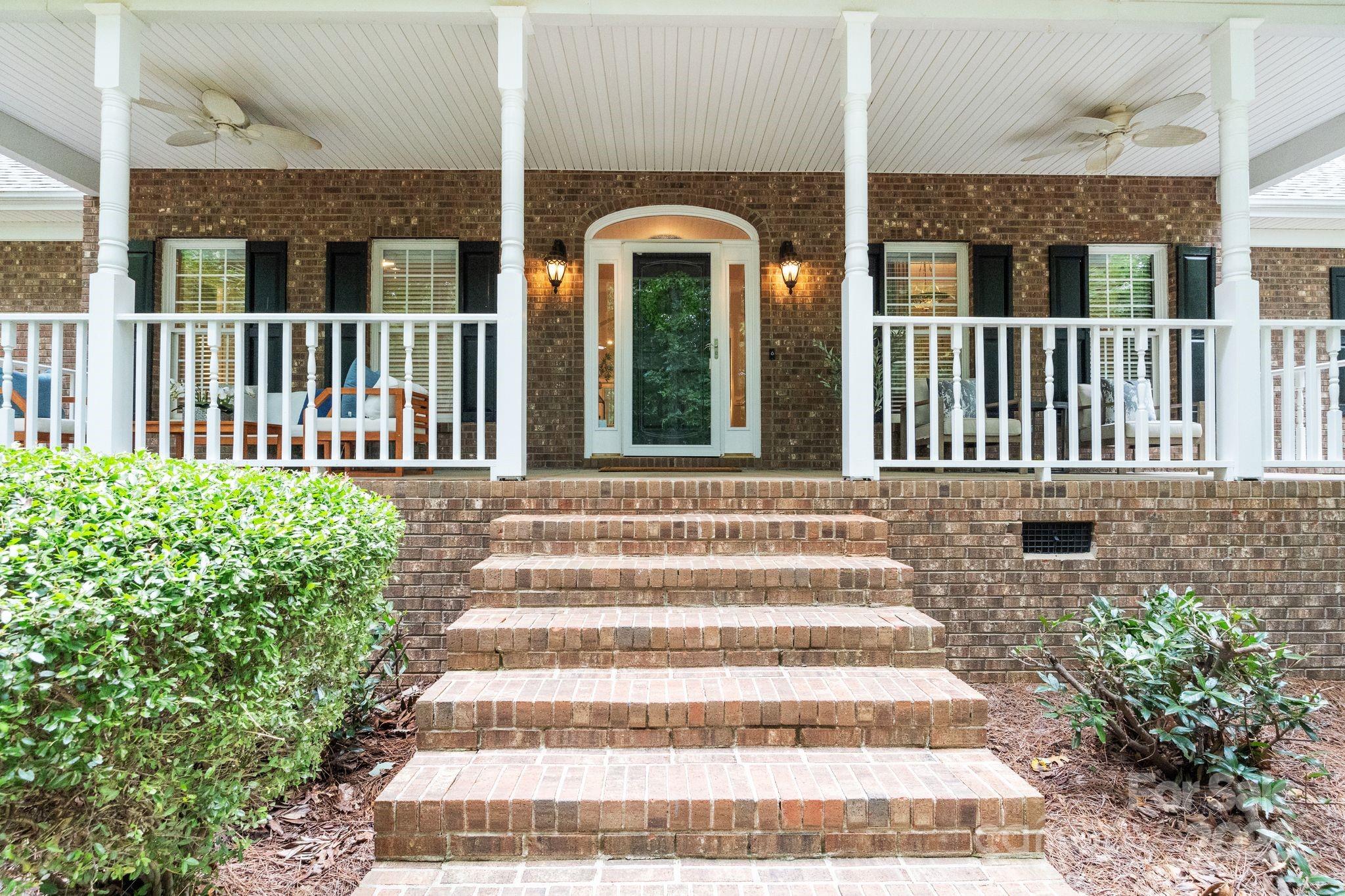 501 Colonels Court