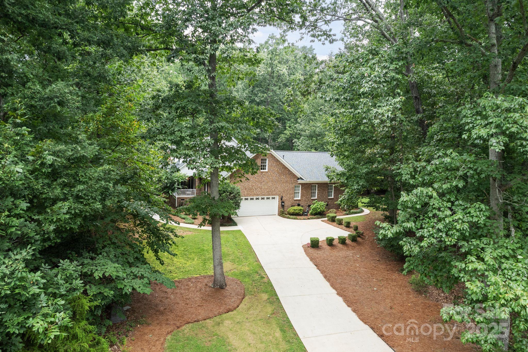 501 Colonels Court