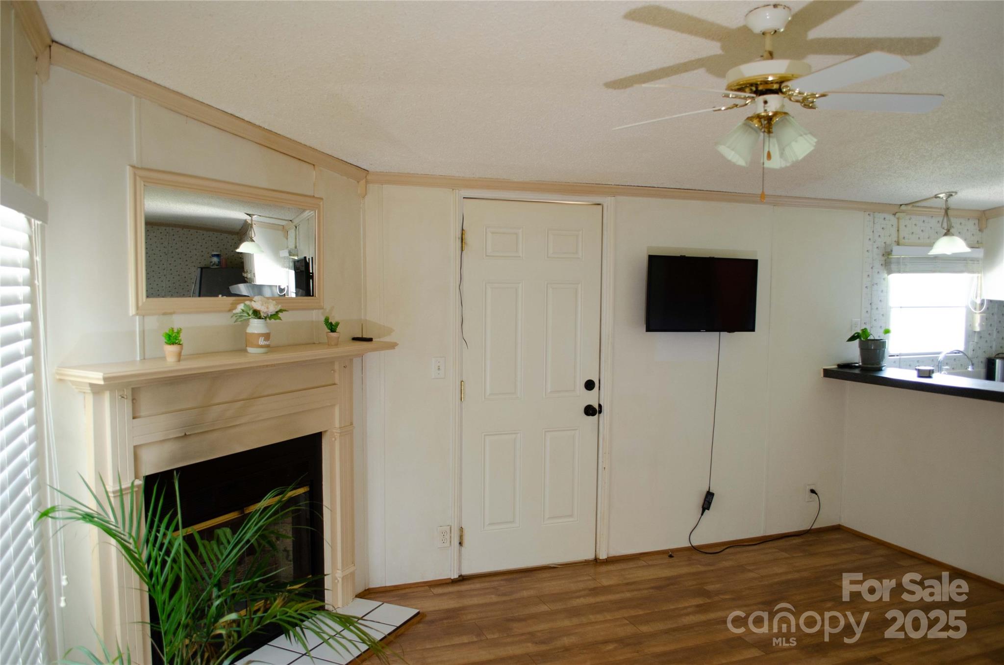 Travis Acres - Residential