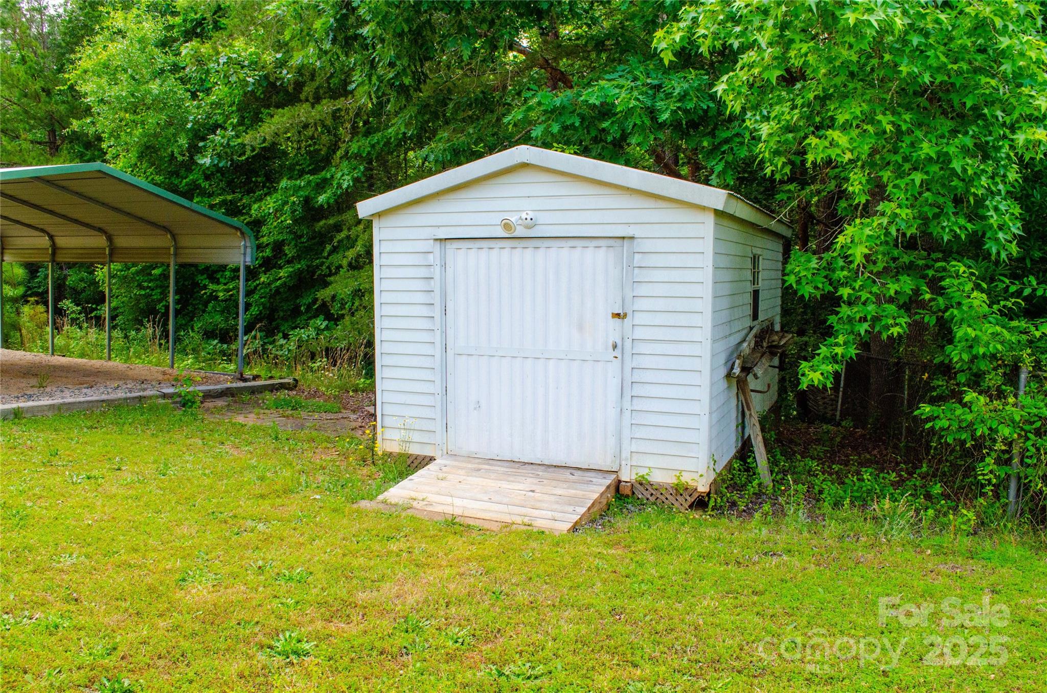 Travis Acres - Residential