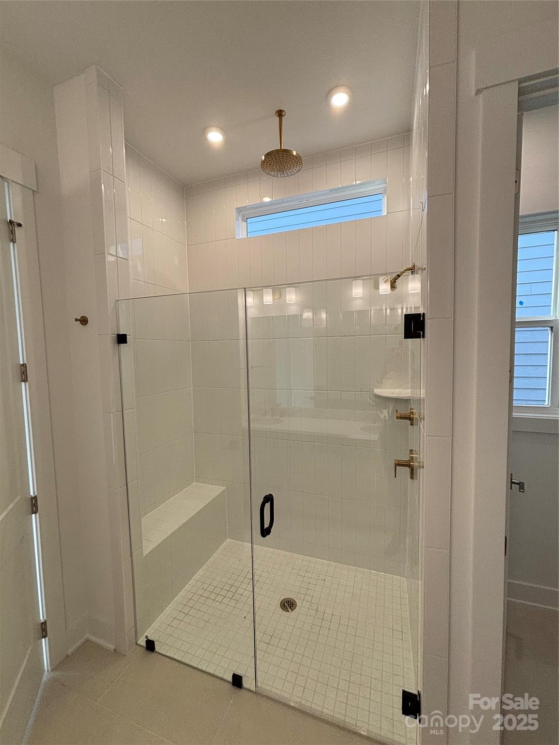 4150 Eastover Glen 323