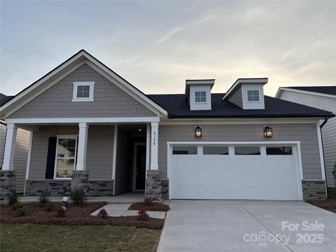 4150 Eastover Glen 323 Charlotte NC 28269