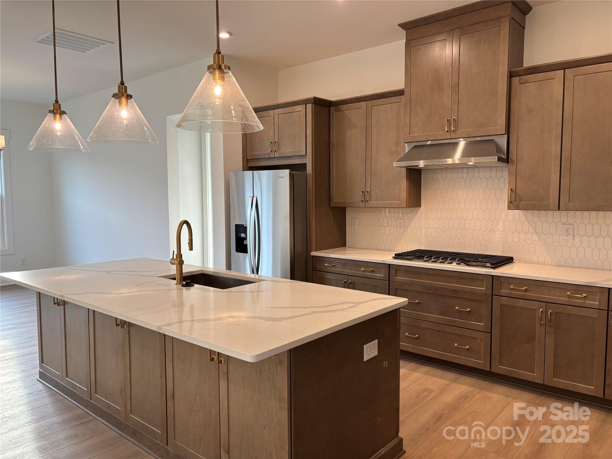 4150 Eastover Glen 323