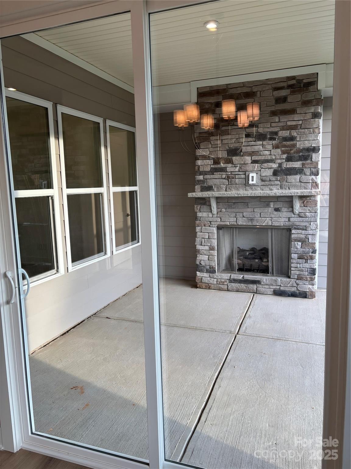 4150 Eastover Glen 323