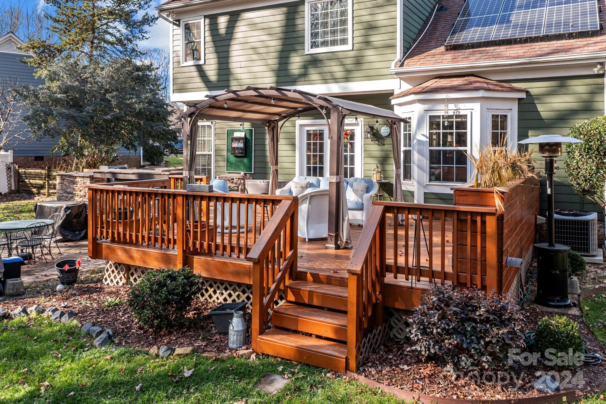 Harris Pointe - Residential