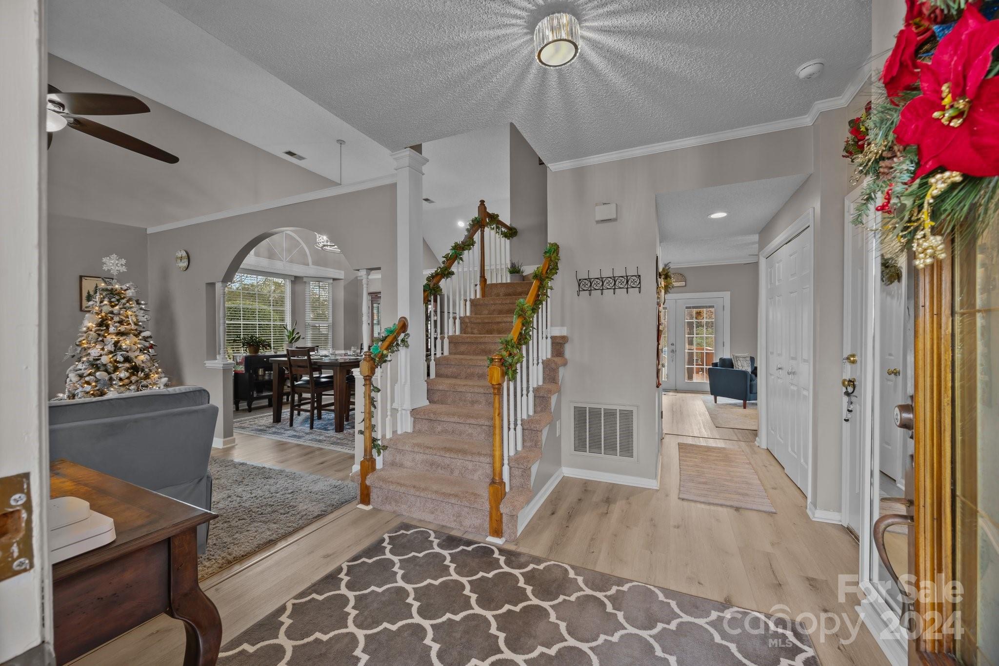 Harris Pointe - Residential
