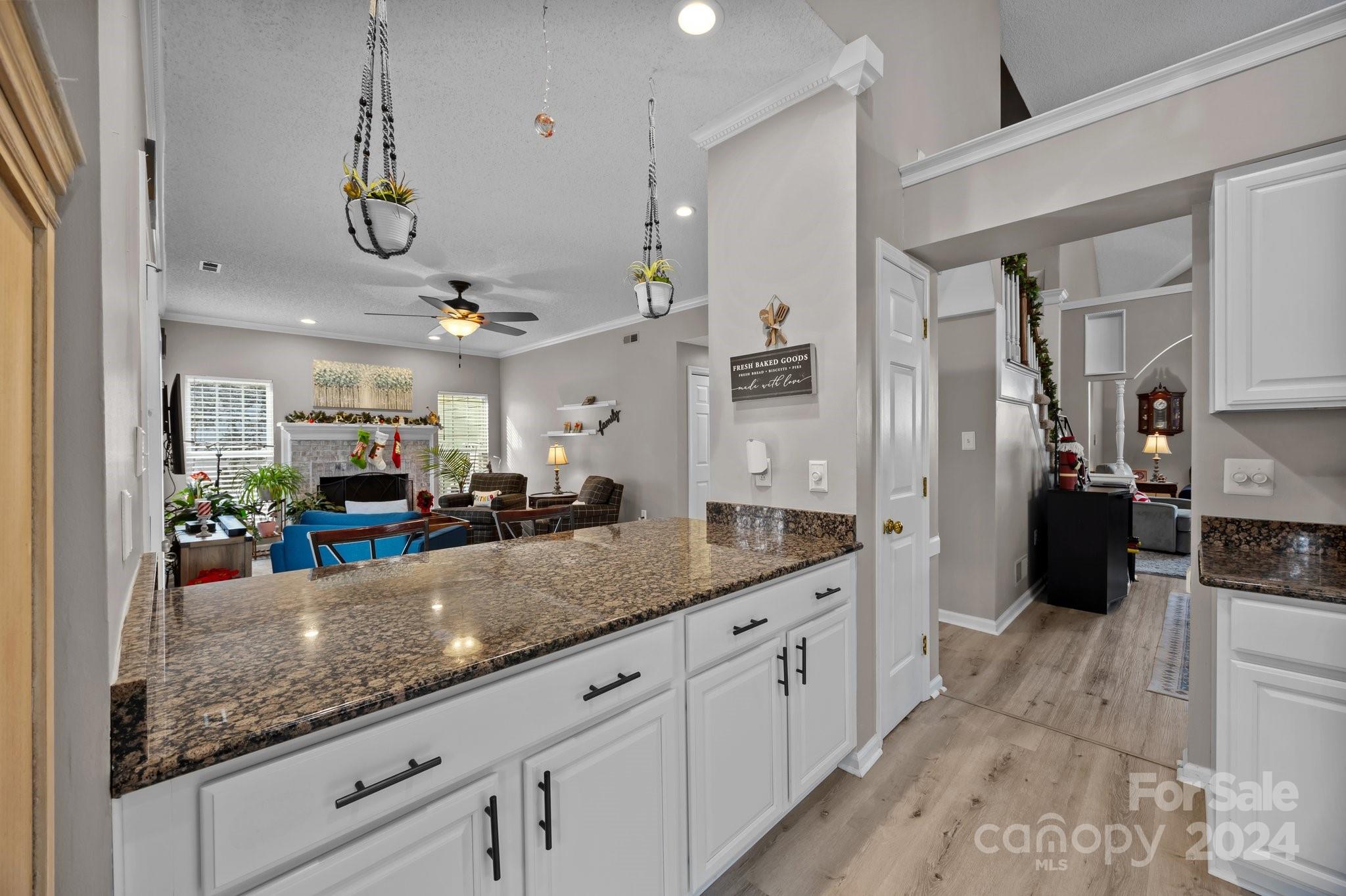 Harris Pointe - Residential