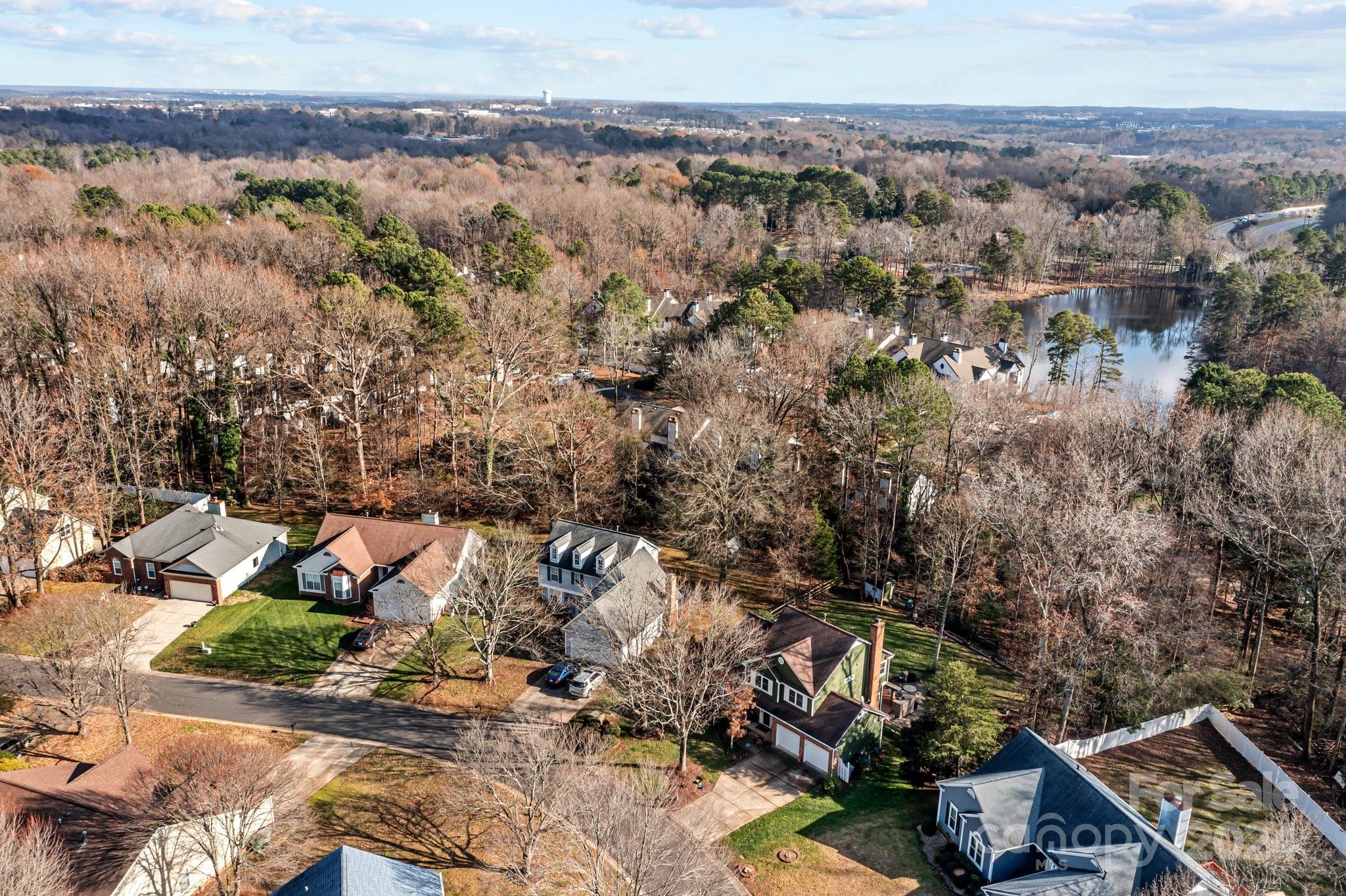 Harris Pointe - Residential
