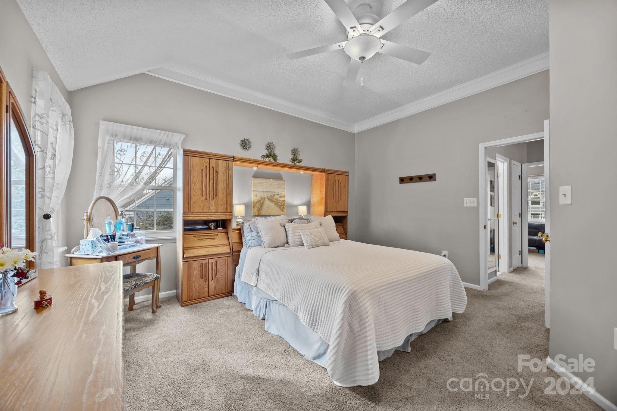 Harris Pointe - Residential