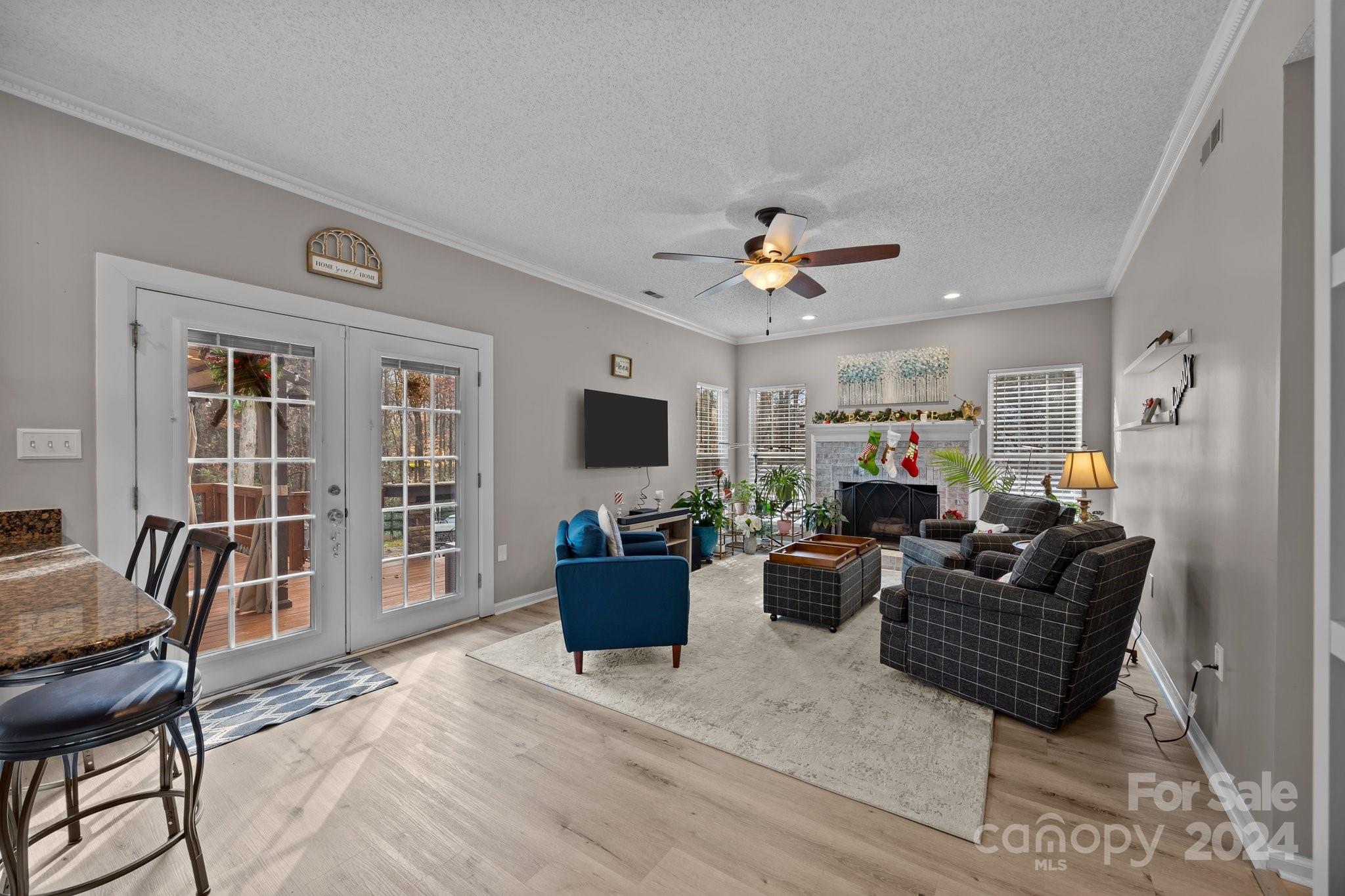 Harris Pointe - Residential