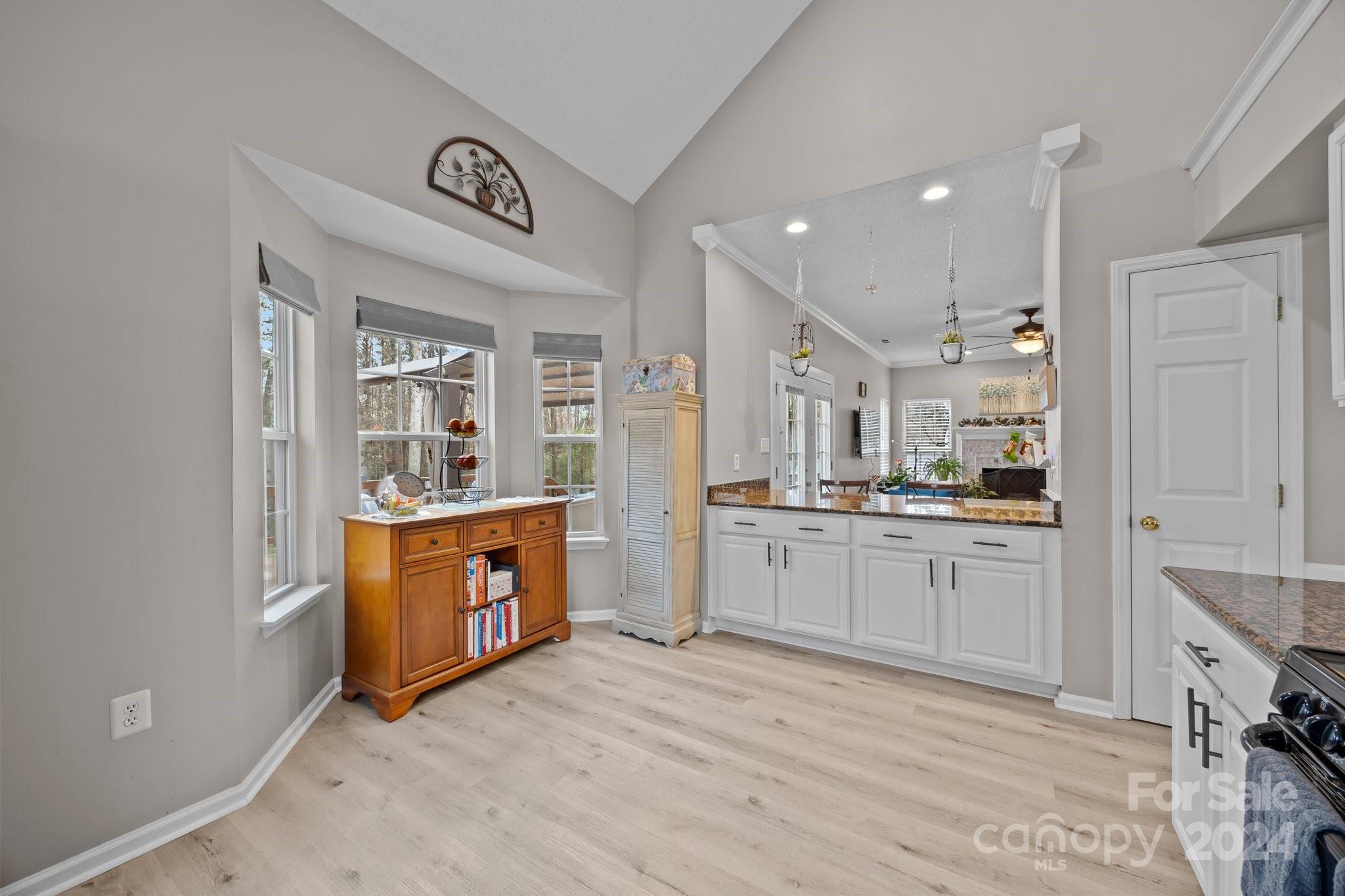 Harris Pointe - Residential