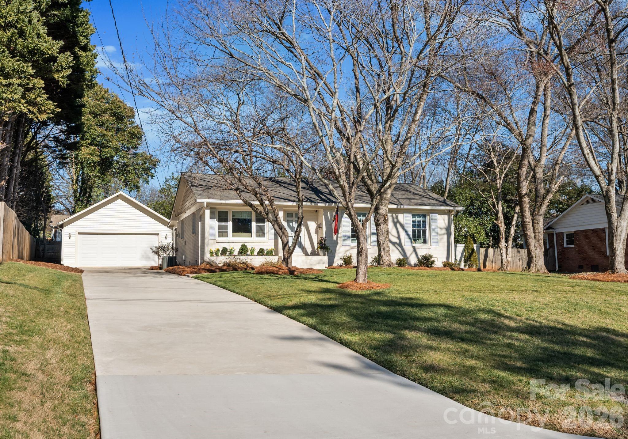 1811 Wedgedale Drive