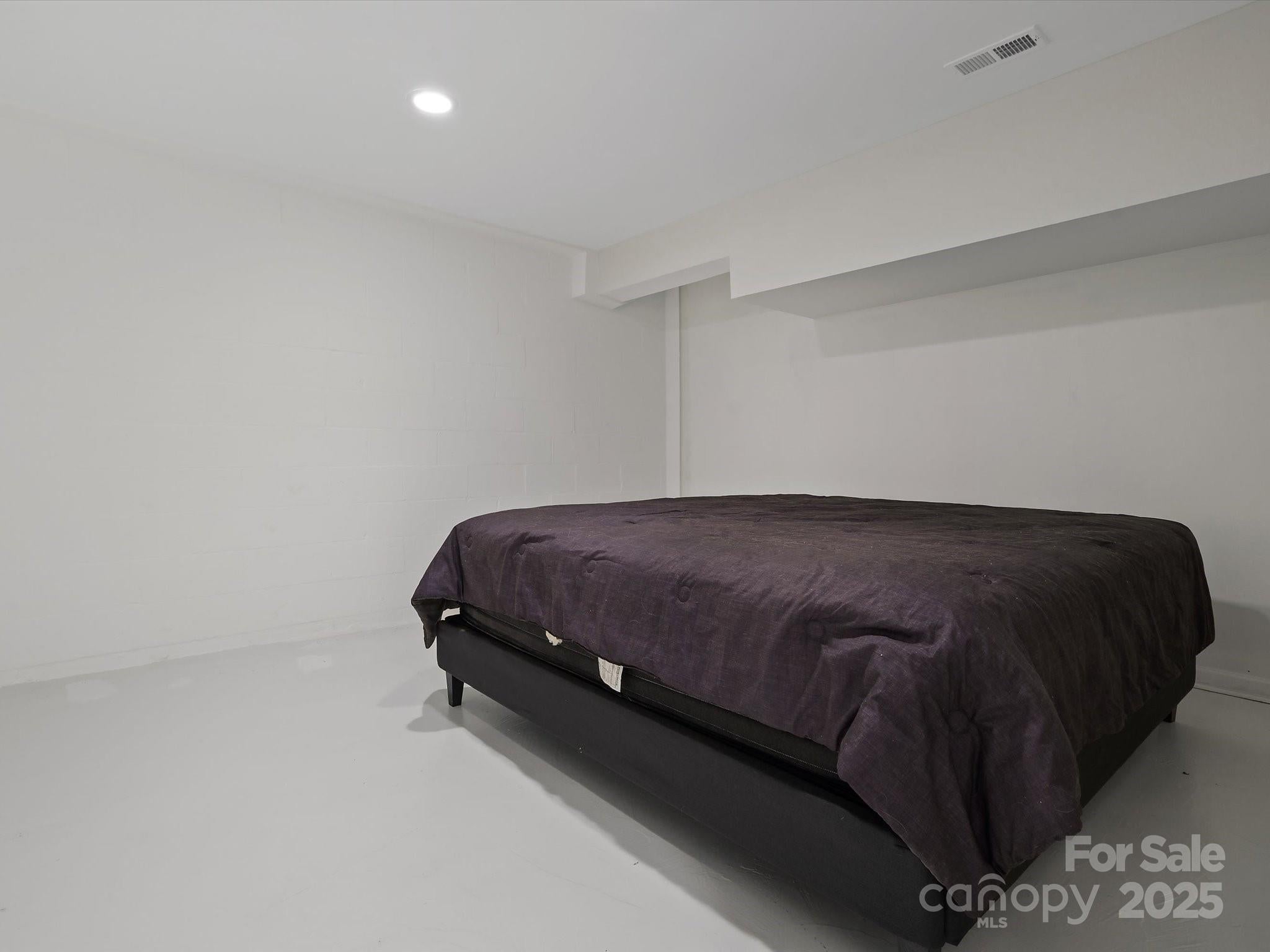 Woodside Falls - Residential