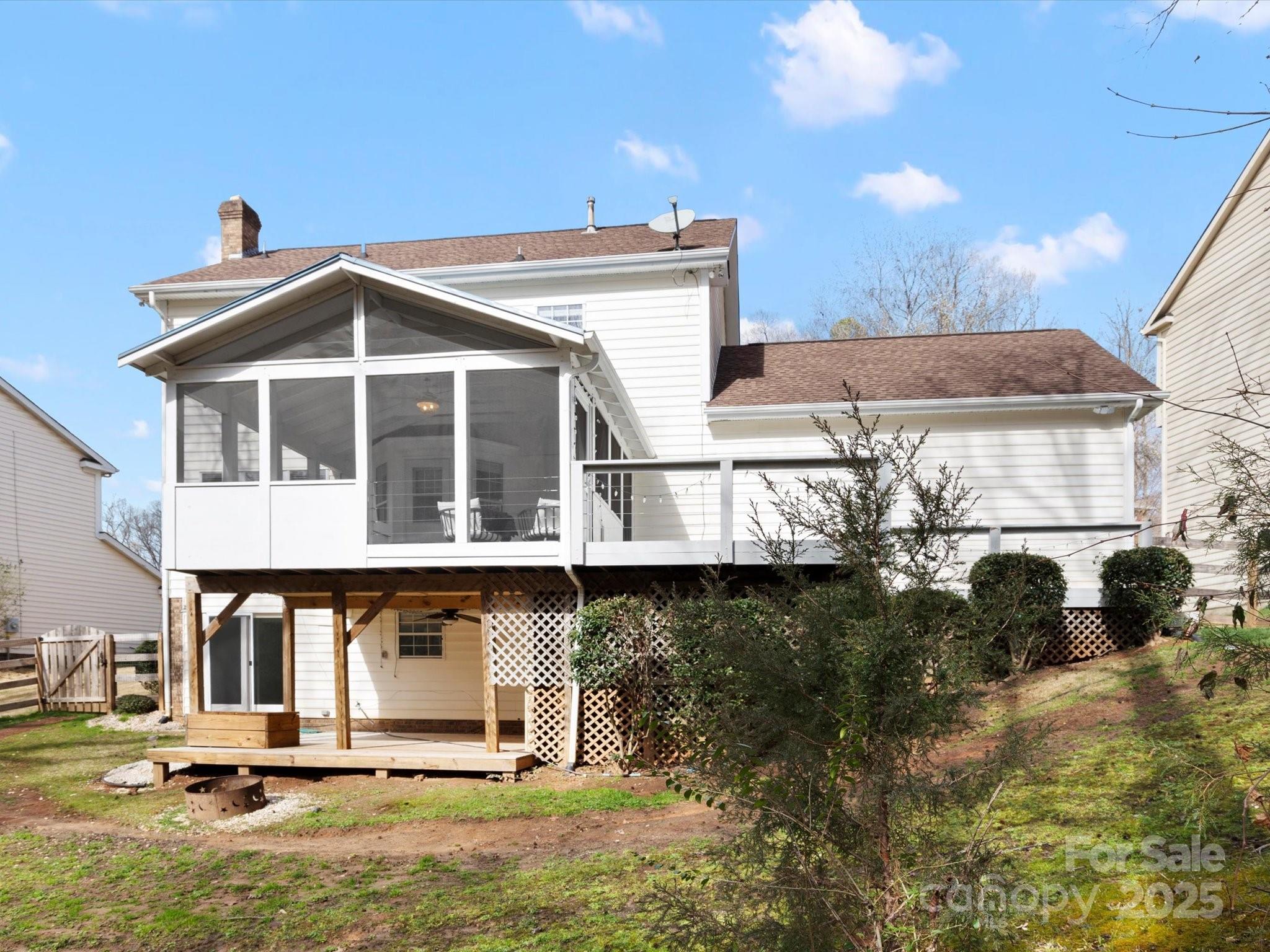 Woodside Falls - Residential