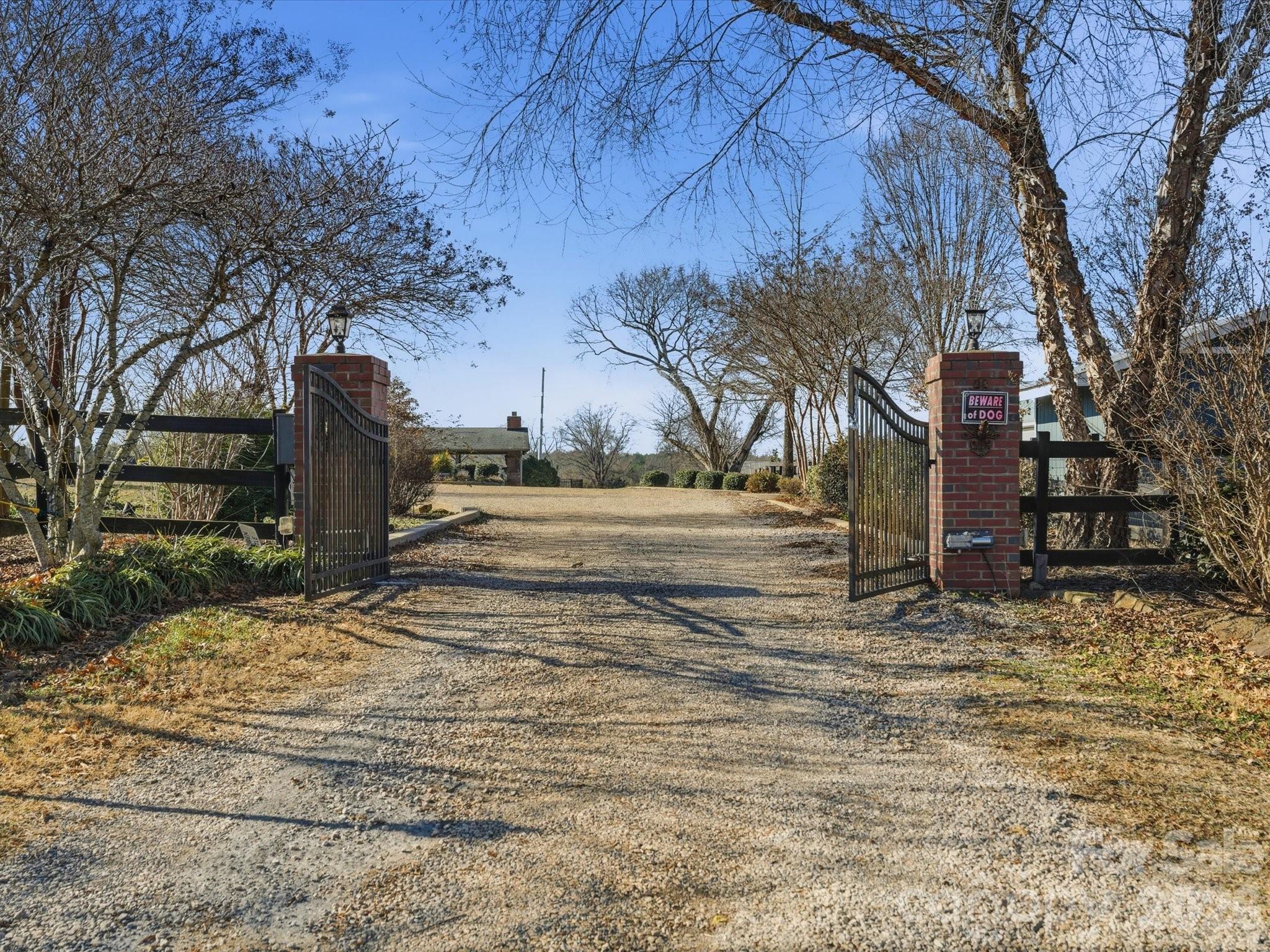 3135 Old Hickory Road